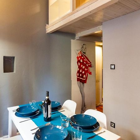 Lilly Apartment Main Train Station Old Town By The Castle Suites Krakow Luaran gambar