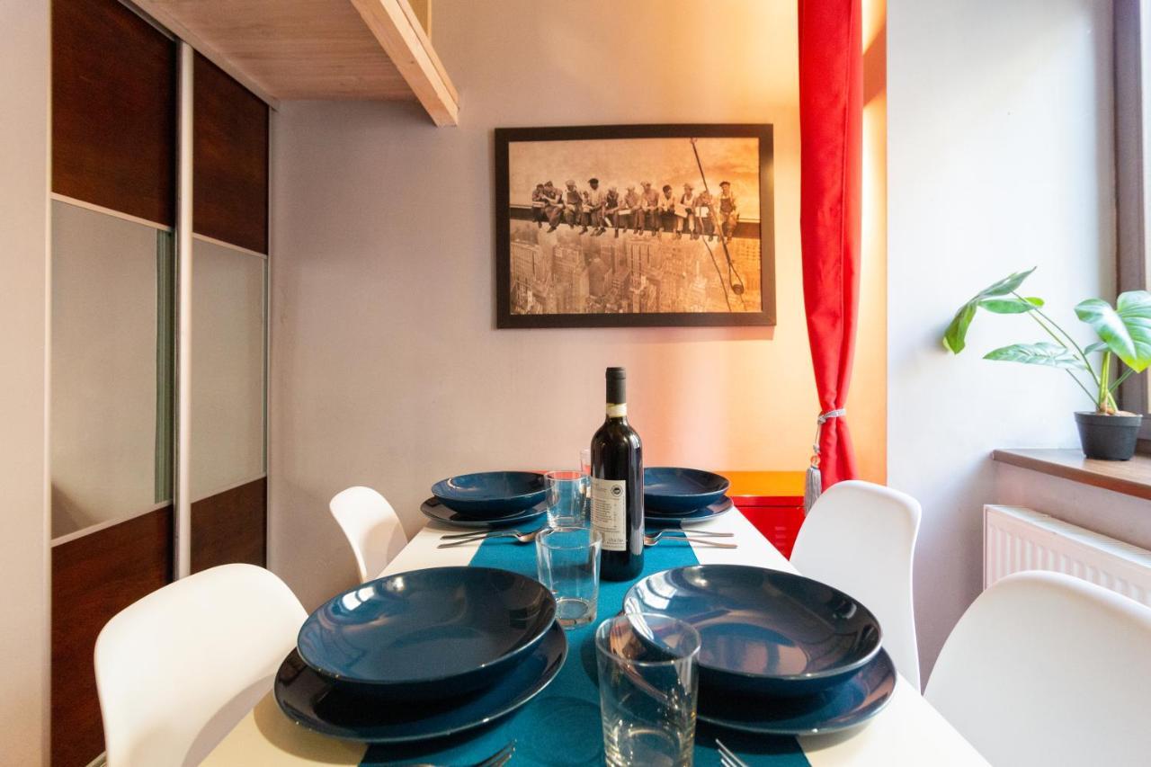 Lilly Apartment Main Train Station Old Town By The Castle Suites Krakow Luaran gambar
