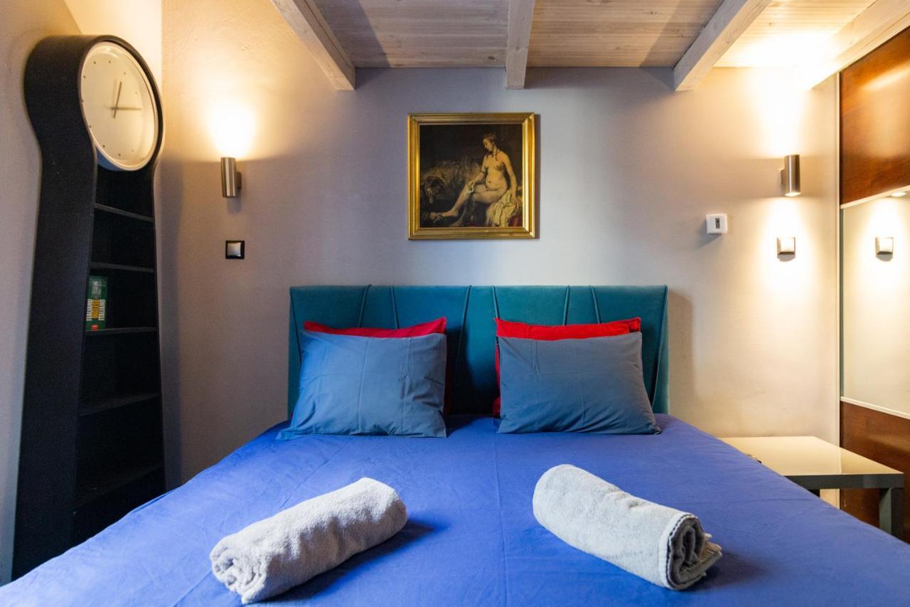 Lilly Apartment Main Train Station Old Town By The Castle Suites Krakow Luaran gambar