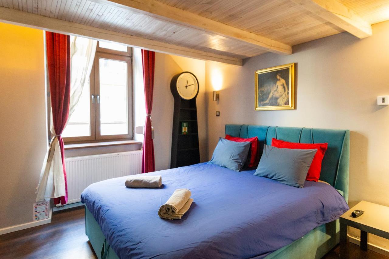 Lilly Apartment Main Train Station Old Town By The Castle Suites Krakow Luaran gambar